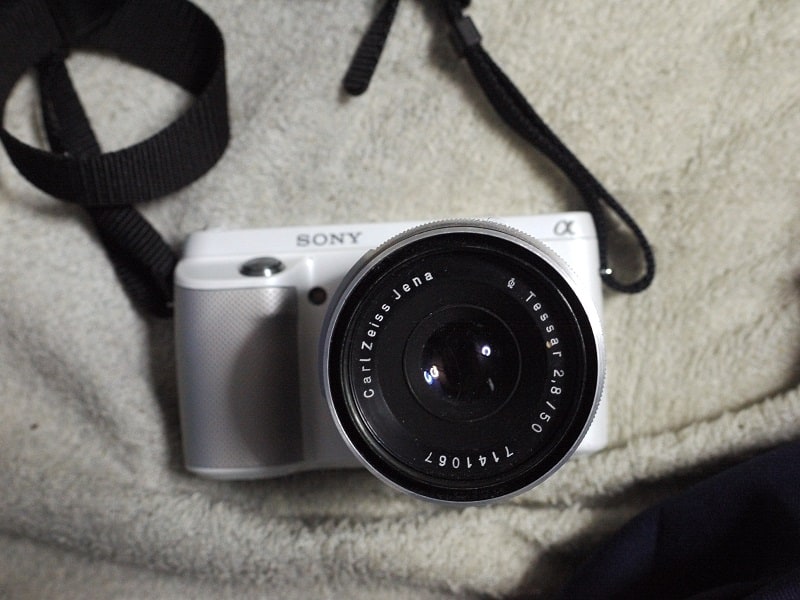 NEX-F3 MEETS Tessar LENS