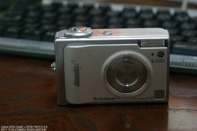 FUJIFILM FinePix F10